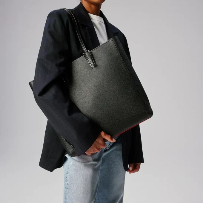 Cabata – Tote Bag – Calf Leather and Spikes – Black Cabata – Tote Bag – Calf Leather and Spikes – Black