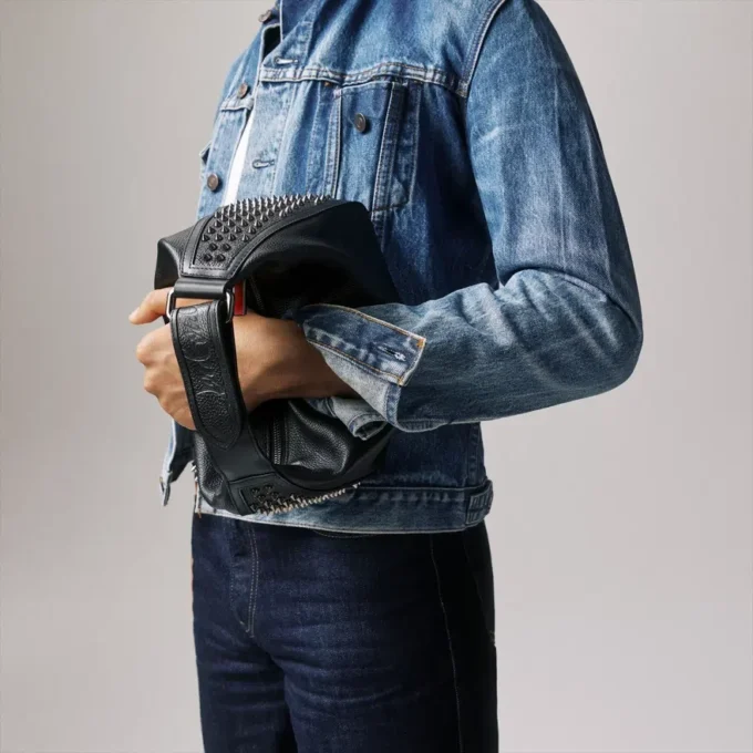 Funky – Pouch – Calf Leather and Spikes – Black Funky – Pouch – Calf Leather and Spikes – Black