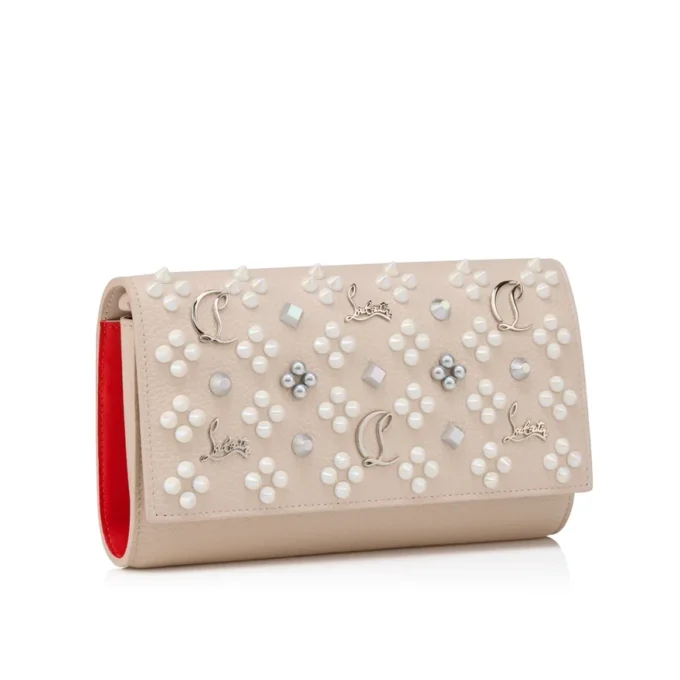 Paloma – Wallet on a Chain – Grained Calf Leather and Spikes Loubinthesky – Leche Paloma – Wallet on a Chain – Grained Calf Leather and Spikes Loubinthesky – Leche
