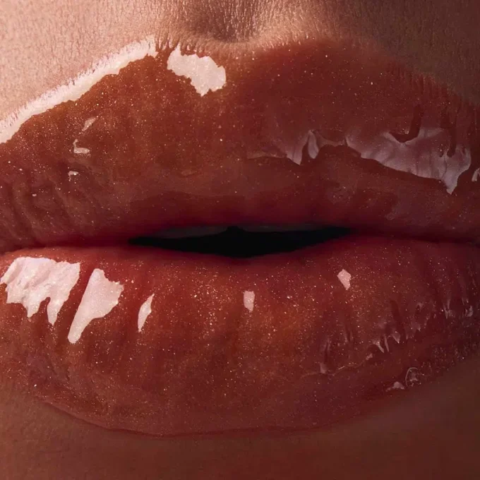 Rouge Stiletto Vinyl Gloss Copper Fever 352V Copper Fever – Christian Louboutin Beauty United States