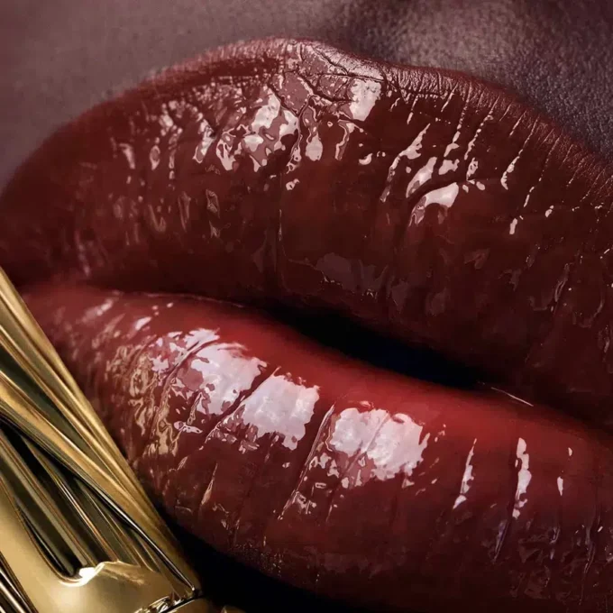 Rouge Stiletto Vinyl Gloss Torrid Peach 530V Torrid Peach – Christian Louboutin Beauty United States Rouge Stiletto Vinyl Gloss Torrid Peach 530V Torrid Peach – Christian Louboutin Beauty United States